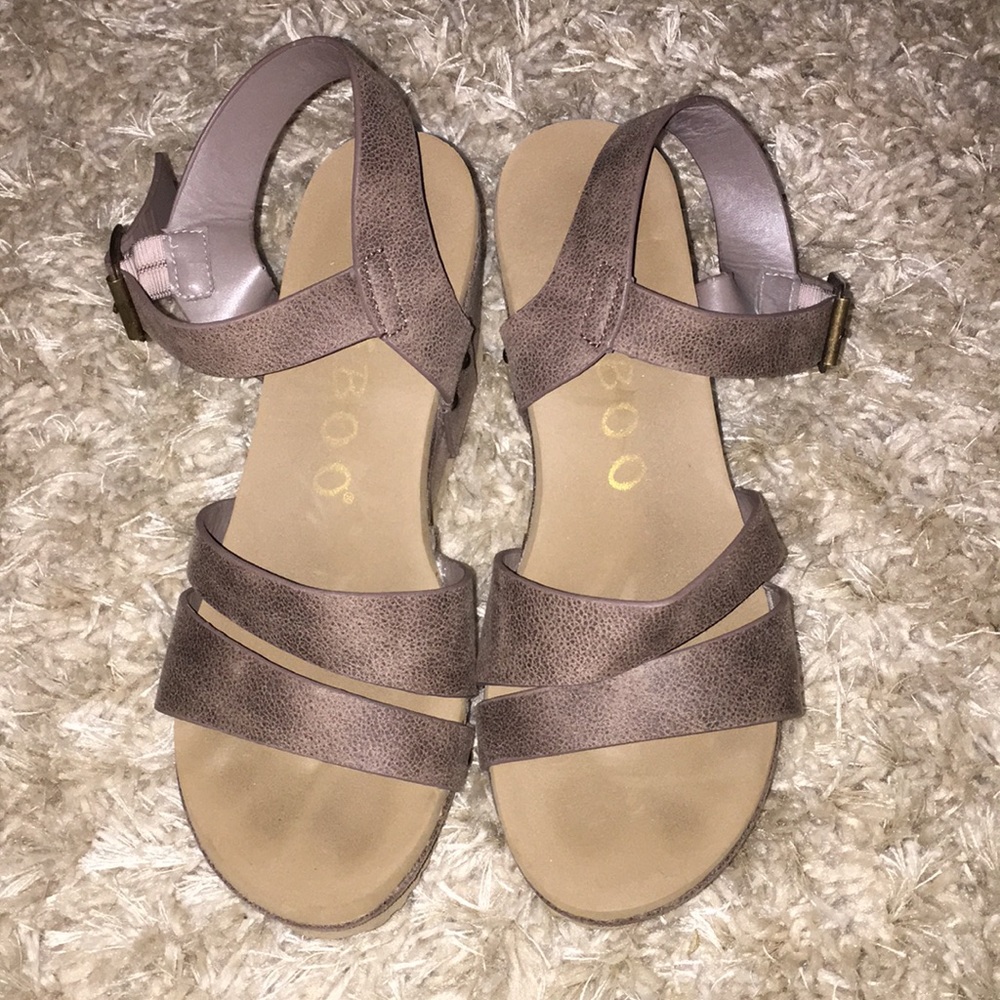 Women's Wedge Platform Sandal with Ankle Straps